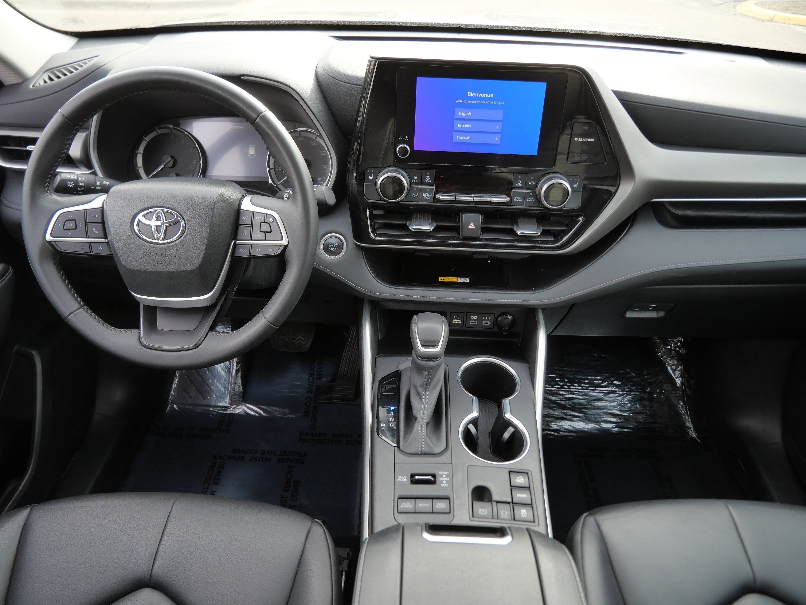 Certified 2024 Toyota Highlander XLE image 11