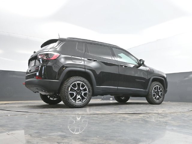 New 2026 Jeep Compass Trailhawk AWD/4WD image 41