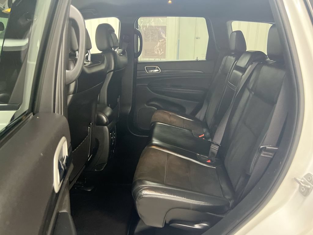 Used 2021 Jeep Grand Cherokee Laredo X AWD/4WD image 23