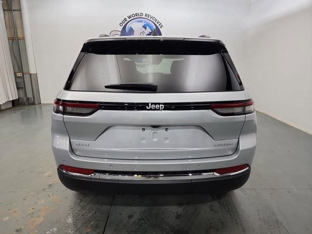 New 2025 Jeep Grand Cherokee Laredo X w/ Luxury Tech Group I image 7
