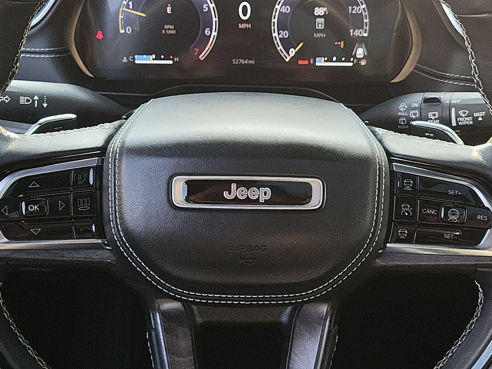 Used 2023 Jeep Grand Cherokee L Overland w/ Advanced Protech Group III AWD/4WD image 11