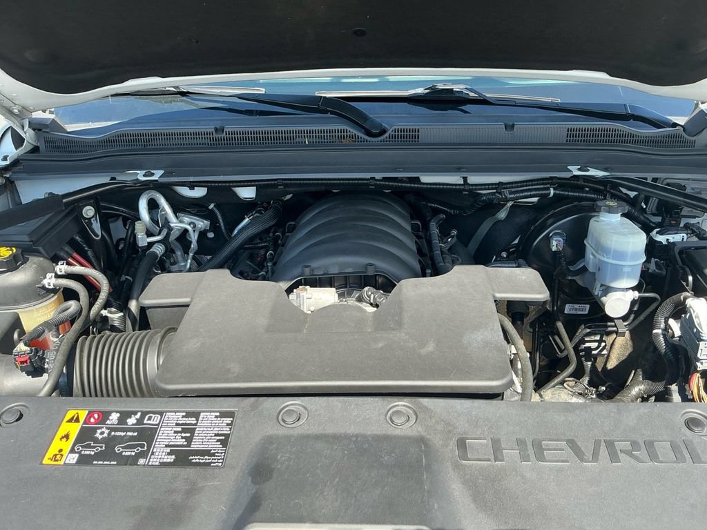 Used 2019 Chevrolet Suburban Premier AWD/4WD image 25