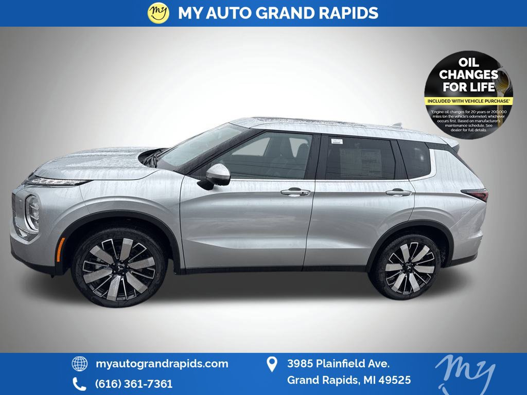 Used 2026 Mitsubishi Outlander SE AWD/4WD image 5