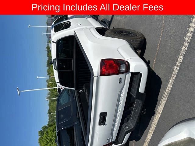 Used 2022 Toyota Tacoma SR AWD/4WD image 7