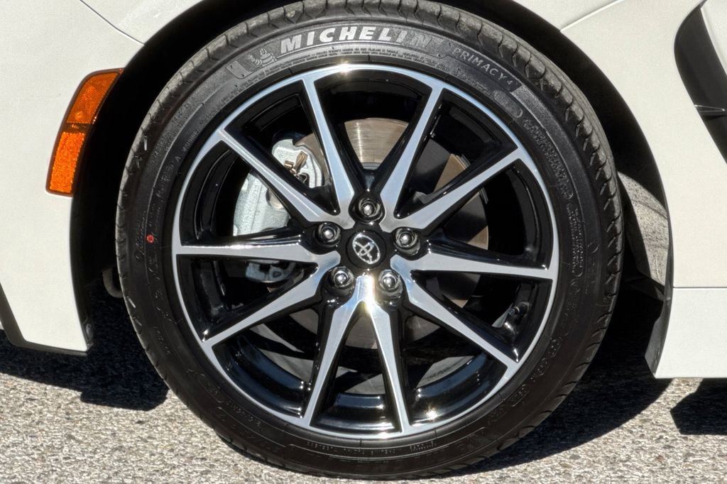 Certified 2025 Toyota GR86 w/ ALL Weather Mat Package (TMS) image 24