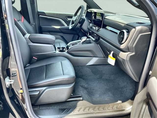 New 2025 Chevrolet Colorado Z71 w/ Midnight Edition AWD/4WD image 15