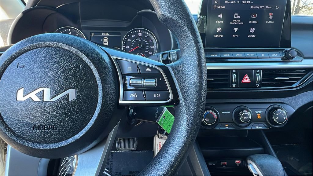 Used 2024 Kia Forte LXS image 28