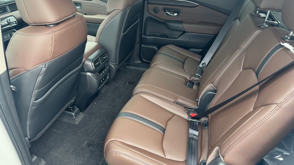 New 2026 Honda Pilot Touring image 9
