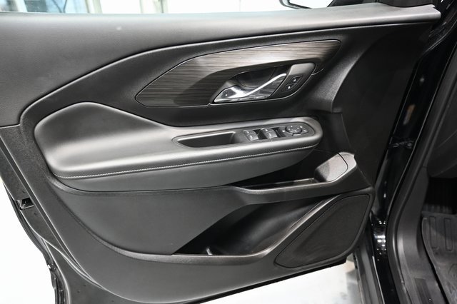 Used 2024 GMC Terrain SLE w/ Driver Convenience Package image 25