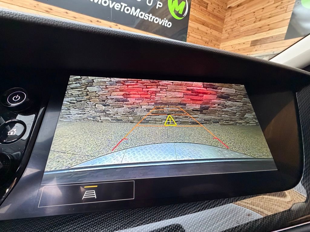 Used 2023 Buick Envision Essence image 20