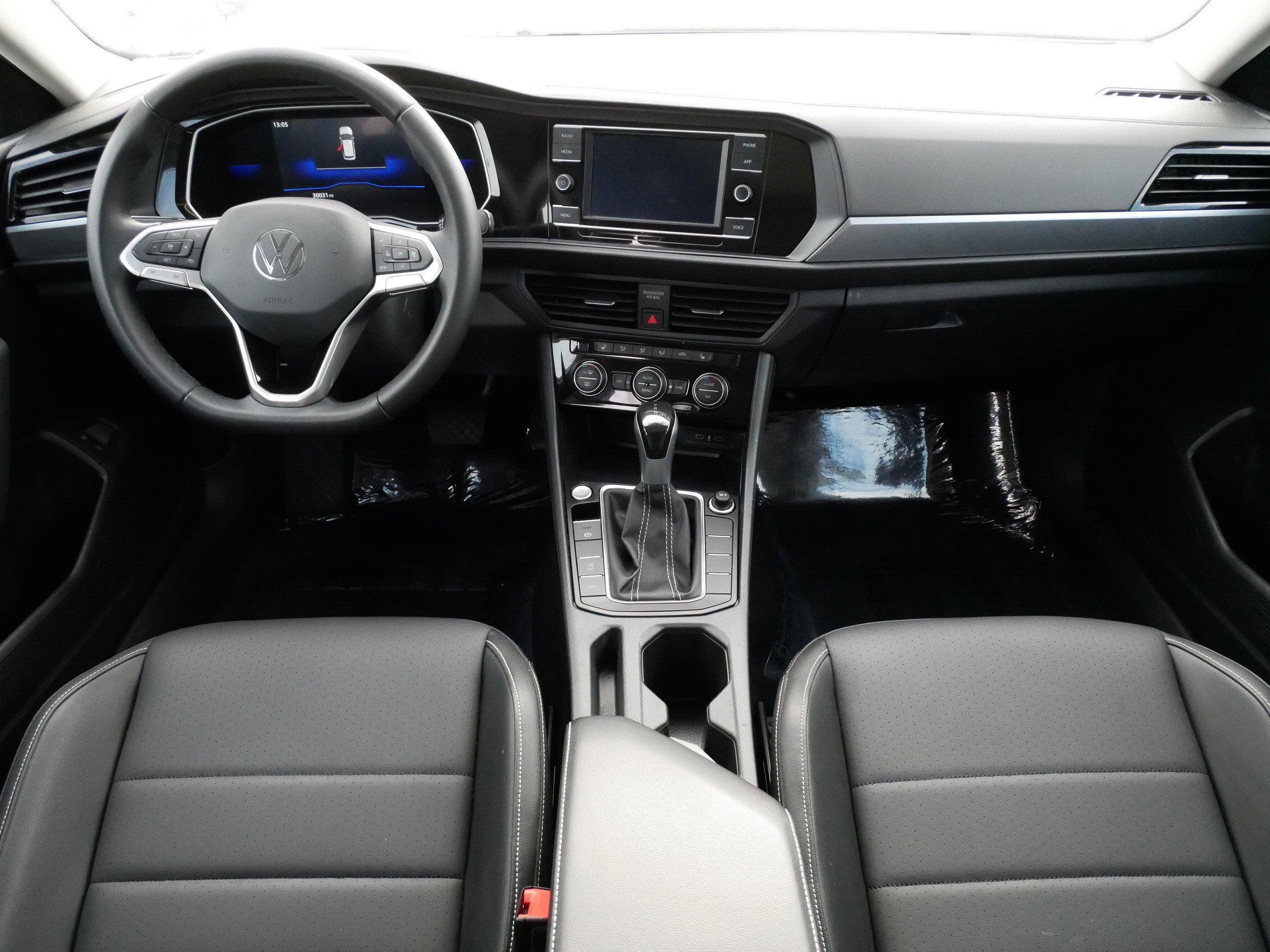 Certified 2022 Volkswagen Jetta SE w/ Panoramic Sunroof Package FWD image 10