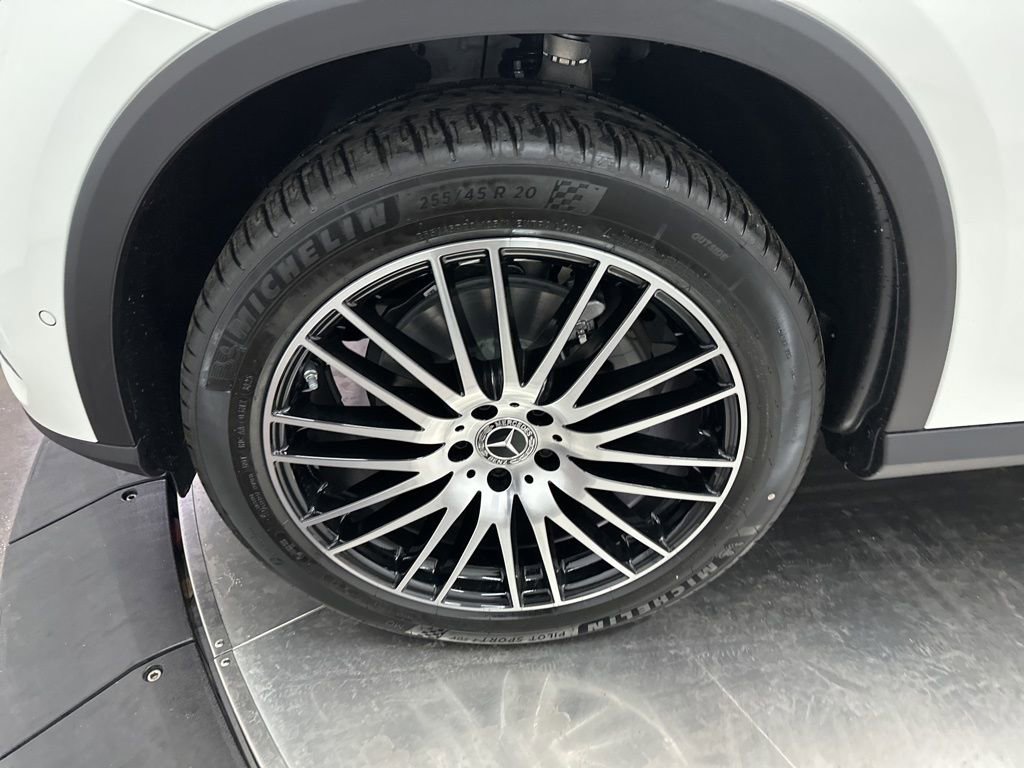 New 2026 Mercedes-Benz GLC 300 image 31