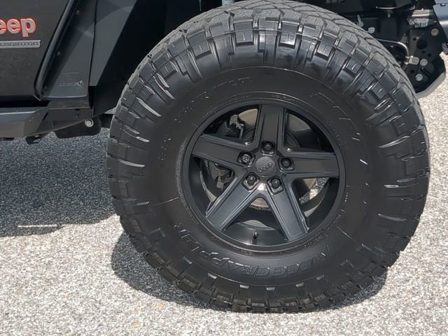 Used 2021 Jeep Gladiator Mojave w/ Trailer Tow Package image 11