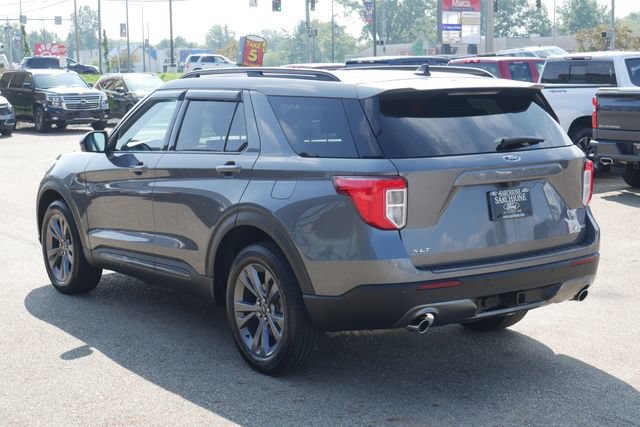 Used 2023 Ford Explorer XLT w/ Equipment Group 202A AWD/4WD image 10