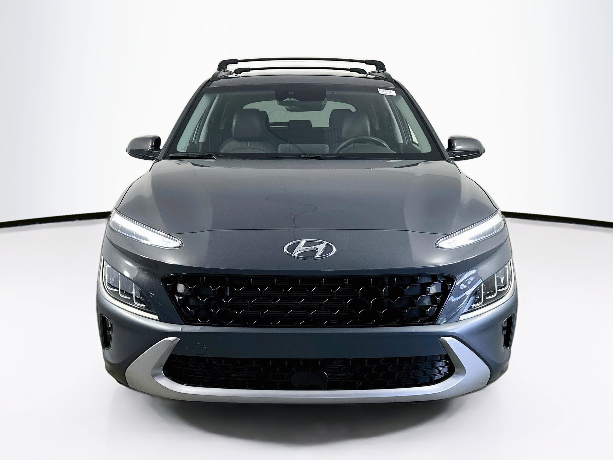 Used 2023 Hyundai Kona Limited FWD image 2