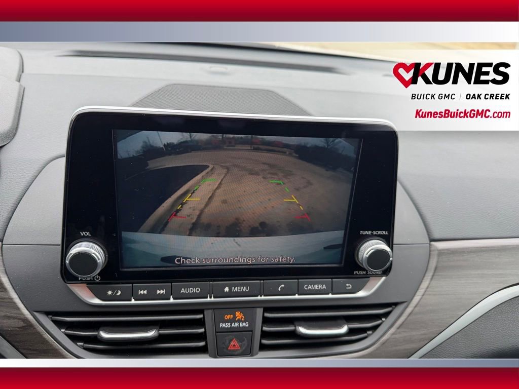 Used 2025 Nissan Altima 2.5 SV image 23