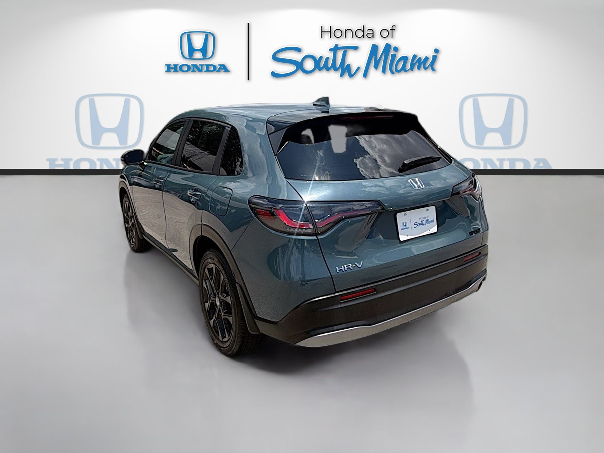 Certified 2025 Honda HR-V Sport image 5