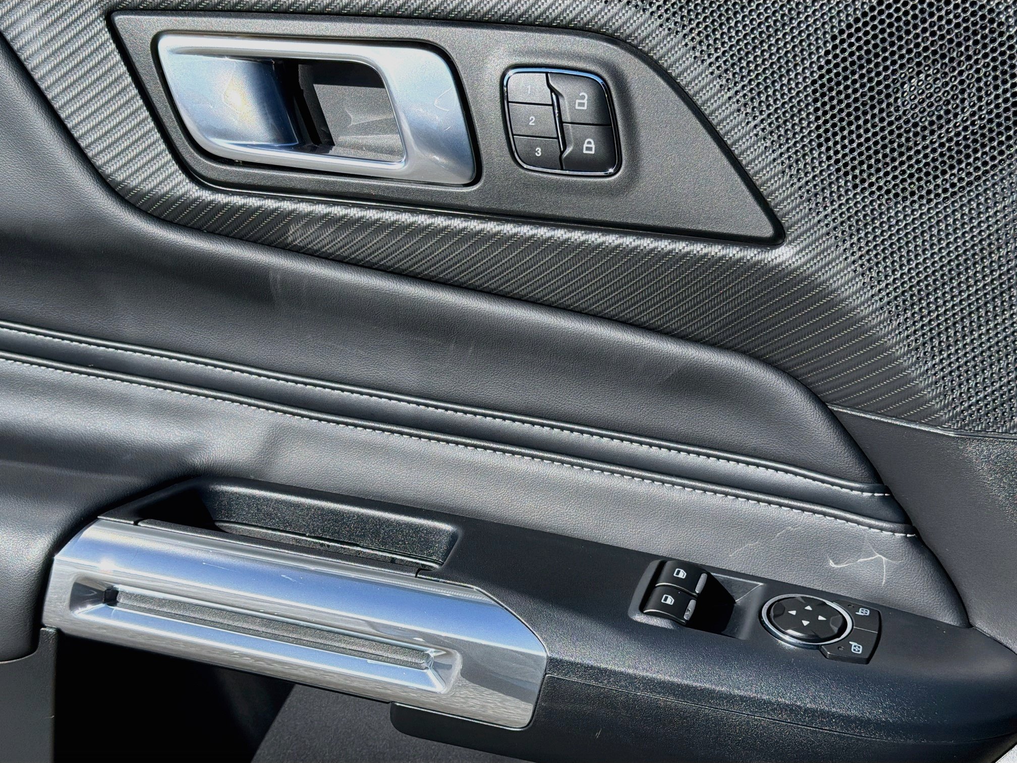 Used 2025 Ford Mustang GT Premium RWD image 22