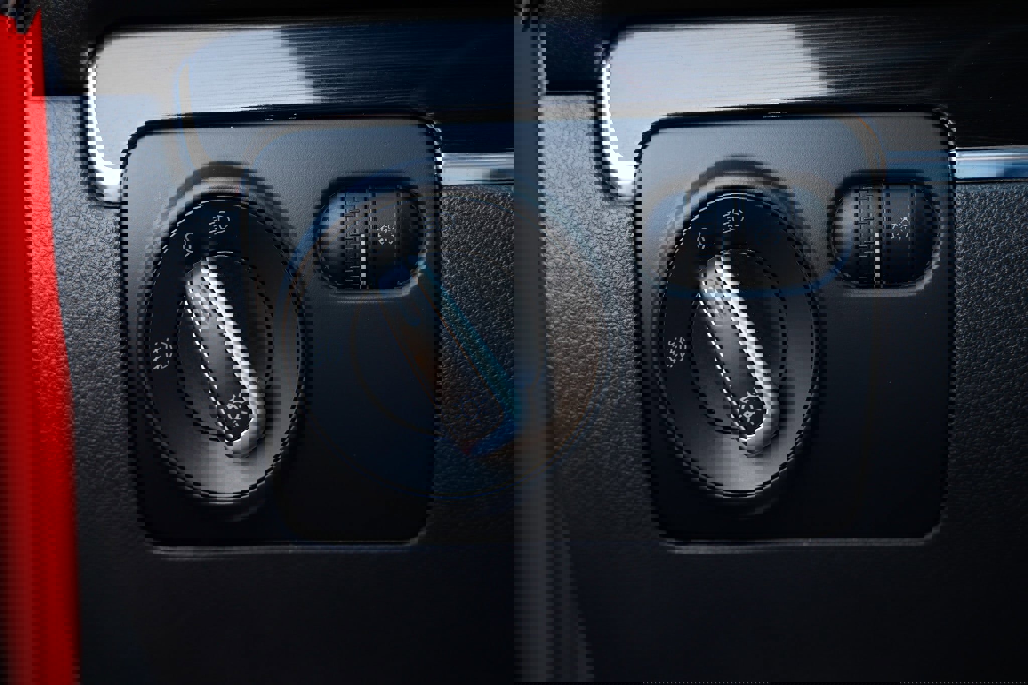 Used 2012 Volkswagen GTI 2-Door image 46