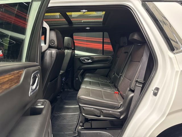 Used 2021 Chevrolet Tahoe High Country w/ Premium Package AWD/4WD image 17