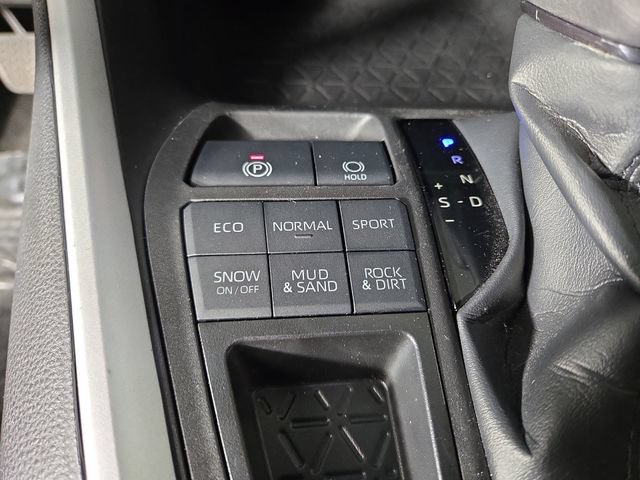 Used 2023 Toyota RAV4 XLE AWD/4WD image 26