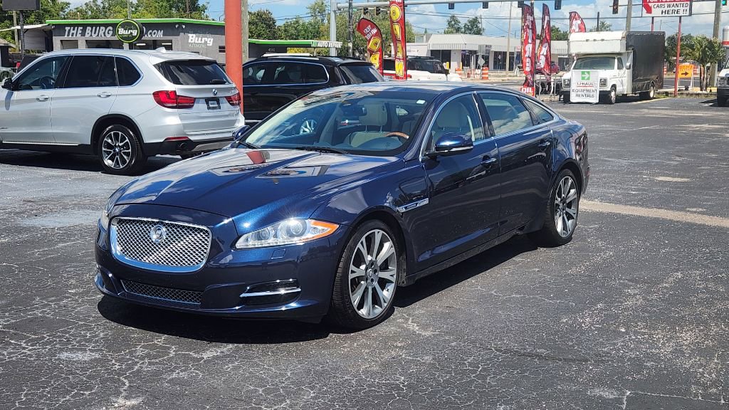Used 2011 Jaguar XJ L Supercharged RWD image 2