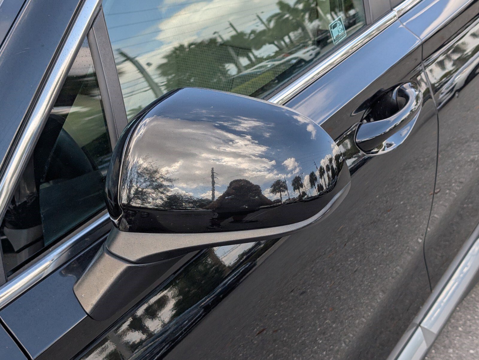 Used 2020 Hyundai Santa Fe SE image 15