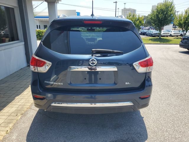 Used 2013 Nissan Pathfinder SL w/ Cargo Pkg FWD image 9