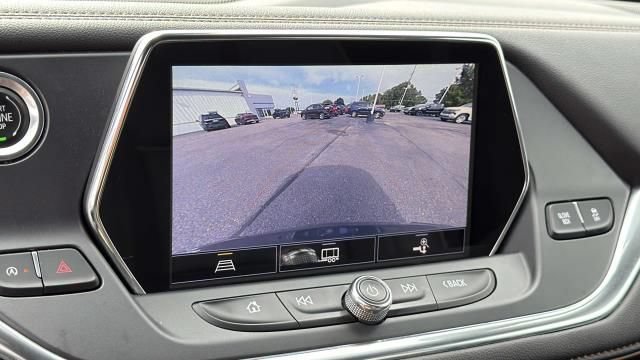 Certified 2022 Chevrolet Blazer Premier w/ Enhanced Convenience Package AWD/4WD image 18