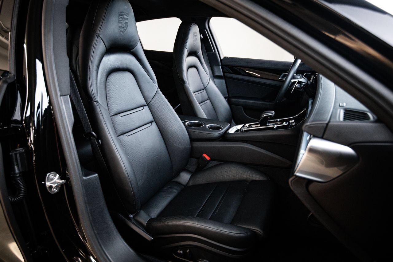 Certified 2023 Porsche Panamera image 29