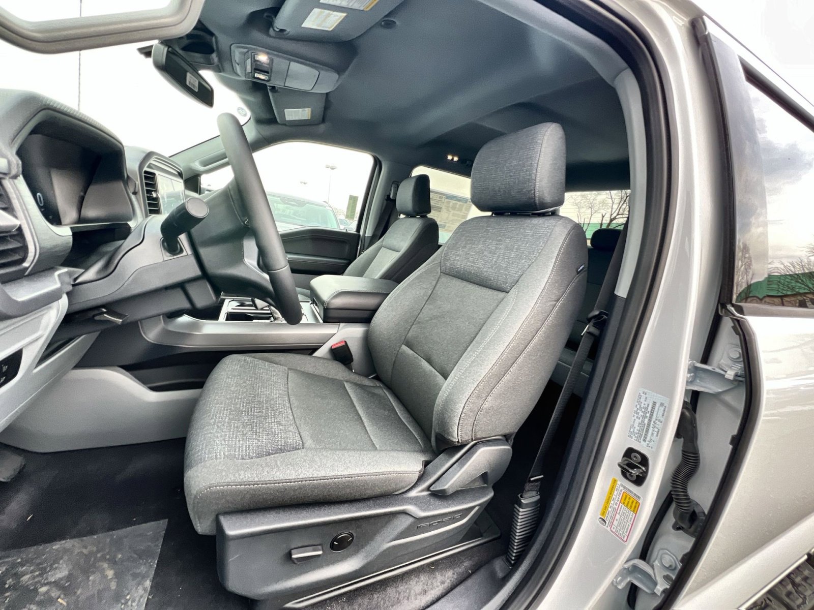 New 2025 Ford F150 Lightning XLT image 13