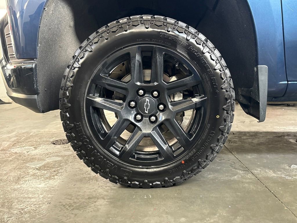 Used 2022 Chevrolet Silverado 1500 Custom Trail Boss w/ LPO, Dark Essentials Package image 28