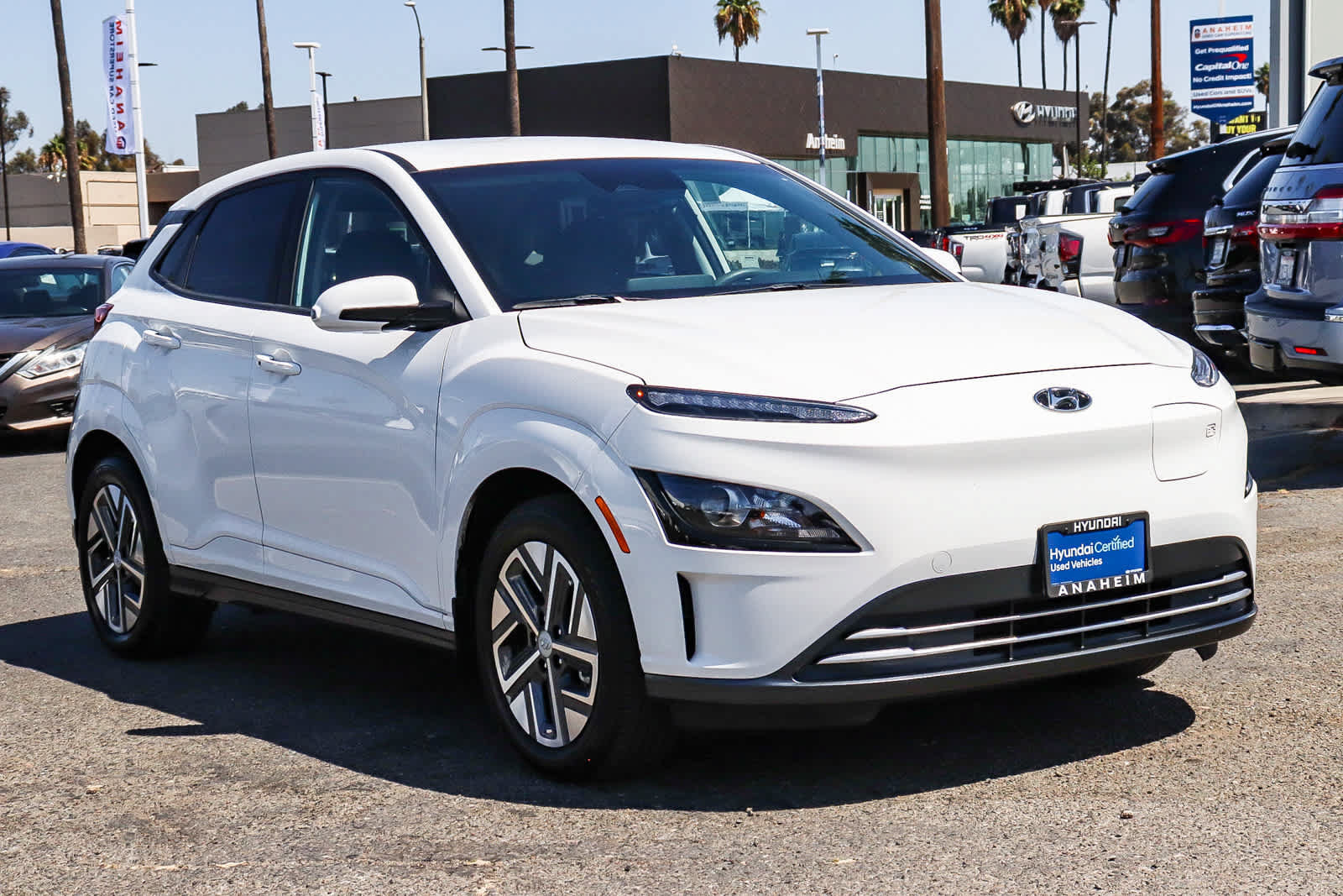 Used 2023 Hyundai Kona SE FWD image 3