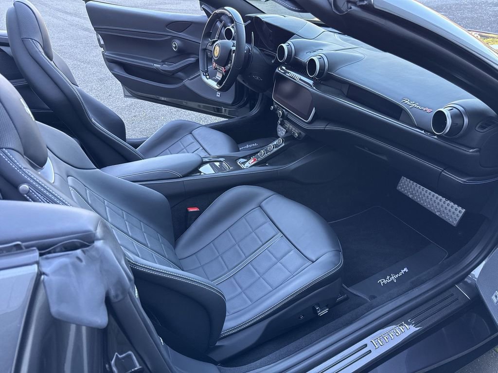 Used 2023 Ferrari Portofino M RWD image 32