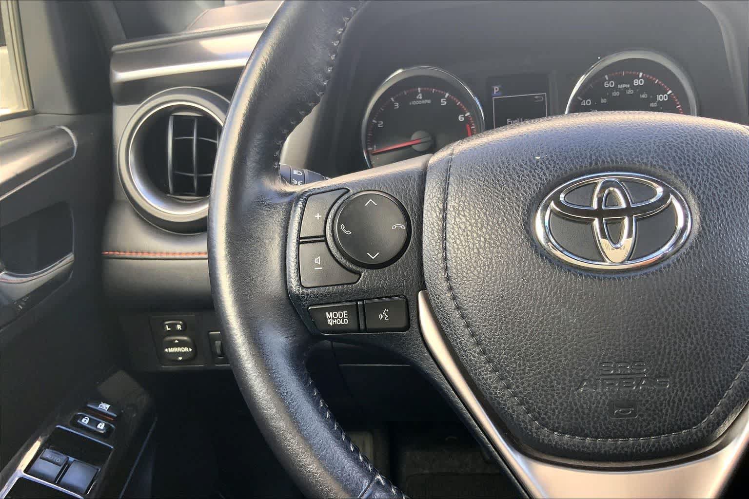 Used 2016 Toyota RAV4 SE FWD image 24
