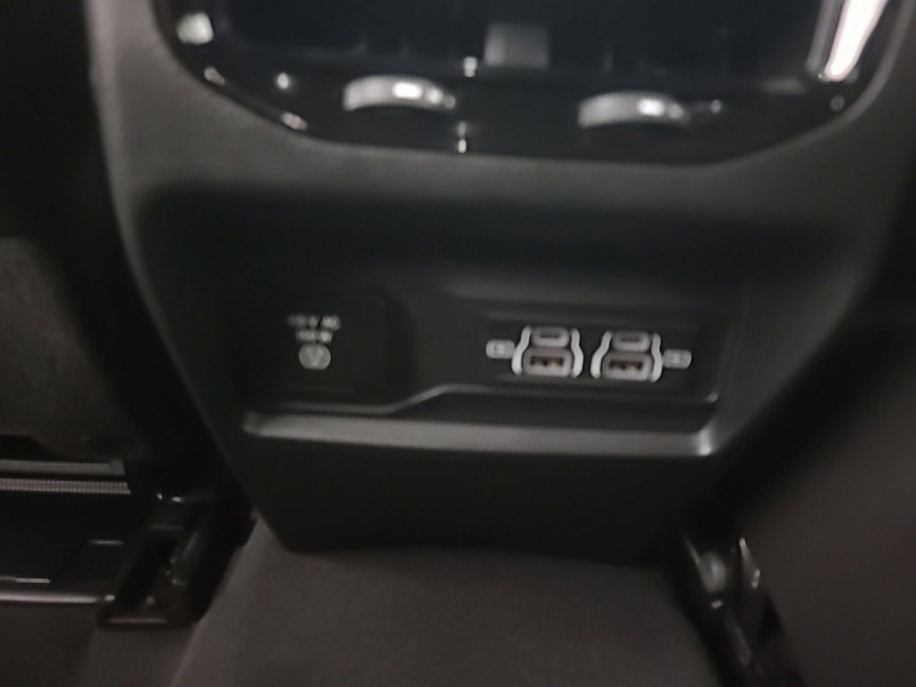 Used 2025 Jeep Grand Cherokee Laredo X w/ Luxury Tech Group I AWD/4WD image 23