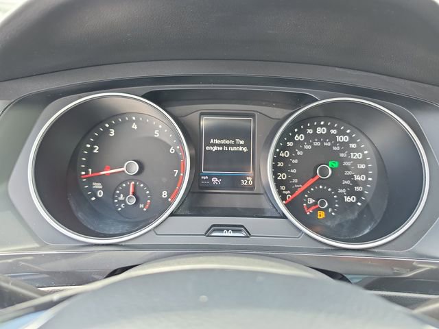Used 2021 Volkswagen Tiguan SE w/ Panoramic Sunroof Package FWD image 17