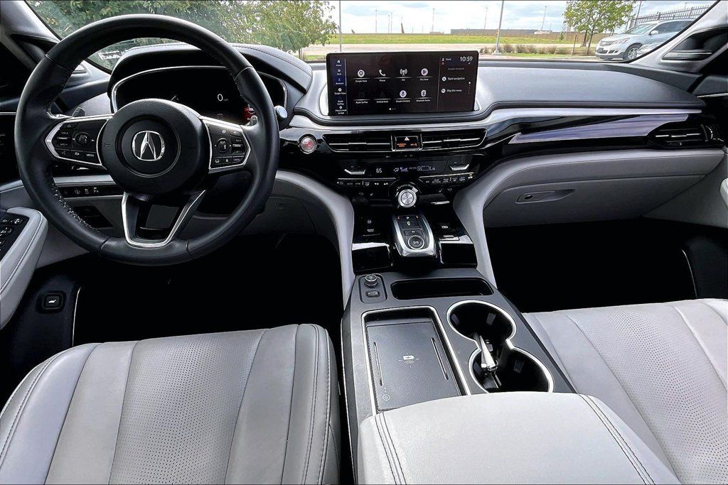 Certified 2025 Acura MDX w/ Technology Package AWD/4WD image 17