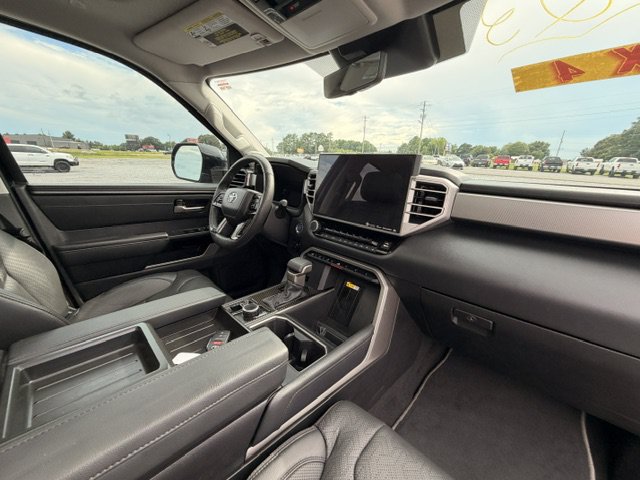 Used 2023 Toyota Tundra Limited AWD/4WD image 8