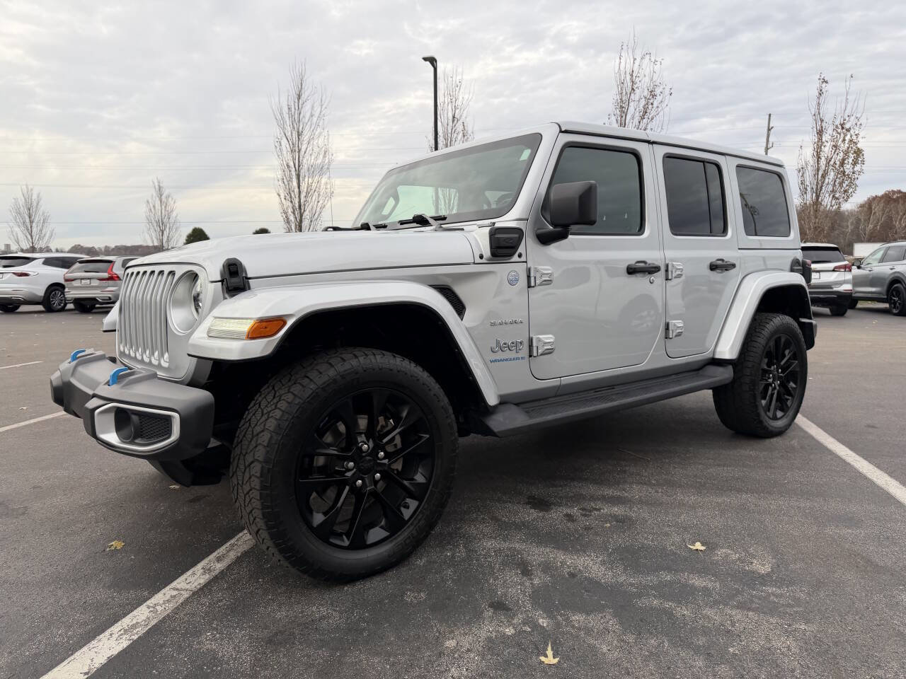 Used 2023 Jeep Wrangler Unlimited Sahara w/ Cold Weather Group image 12