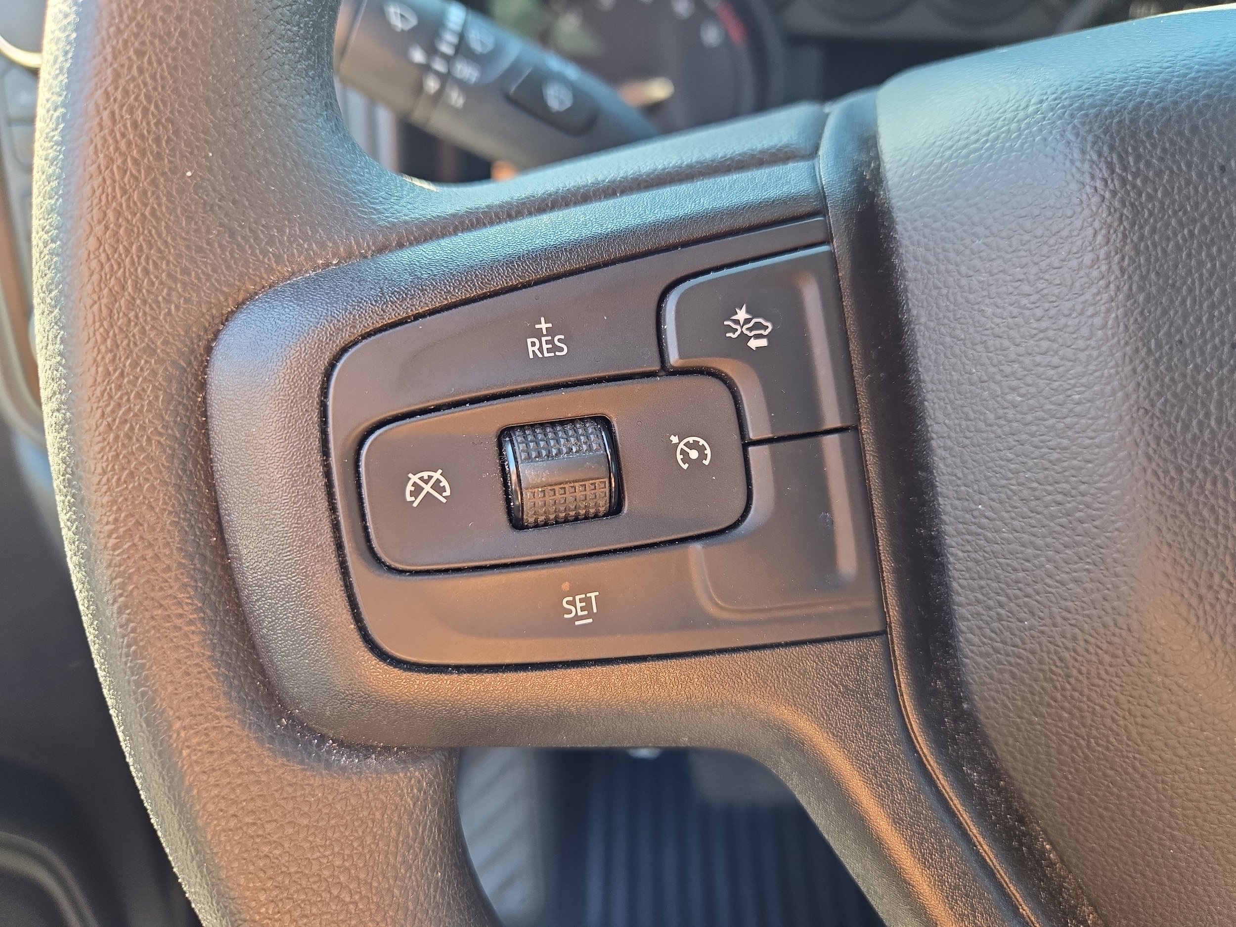 Used 2024 Chevrolet Silverado 1500 Custom image 45