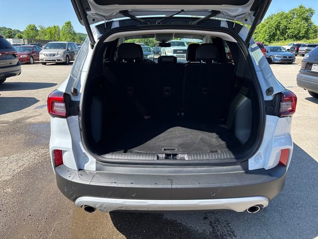 Used 2025 Ford Escape Platinum AWD/4WD image 21