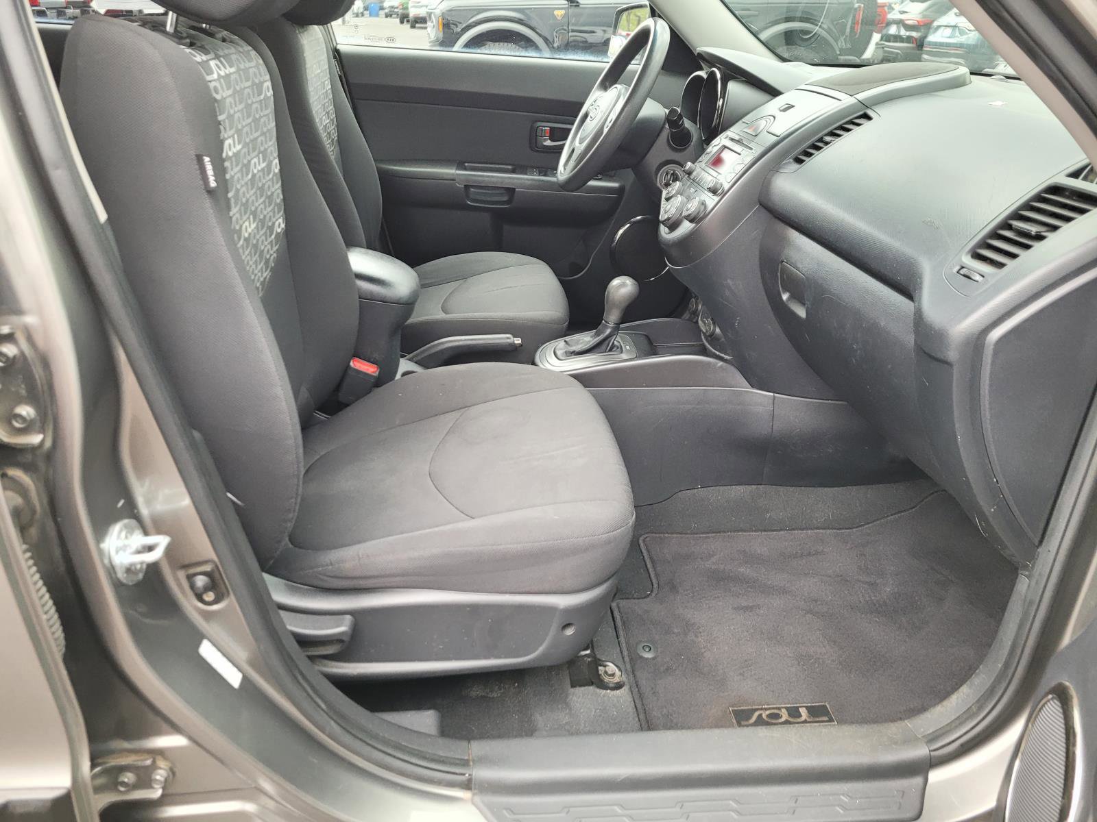 Used 2011 Kia Soul + w/ Audio Pkg image 20