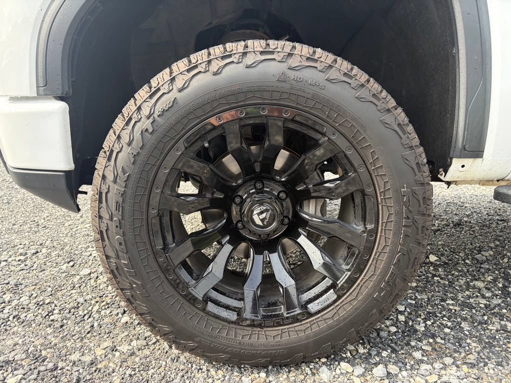 Used 2022 GMC Sierra 1500 AT4 w/ AT4 Preferred Package AWD/4WD image 6