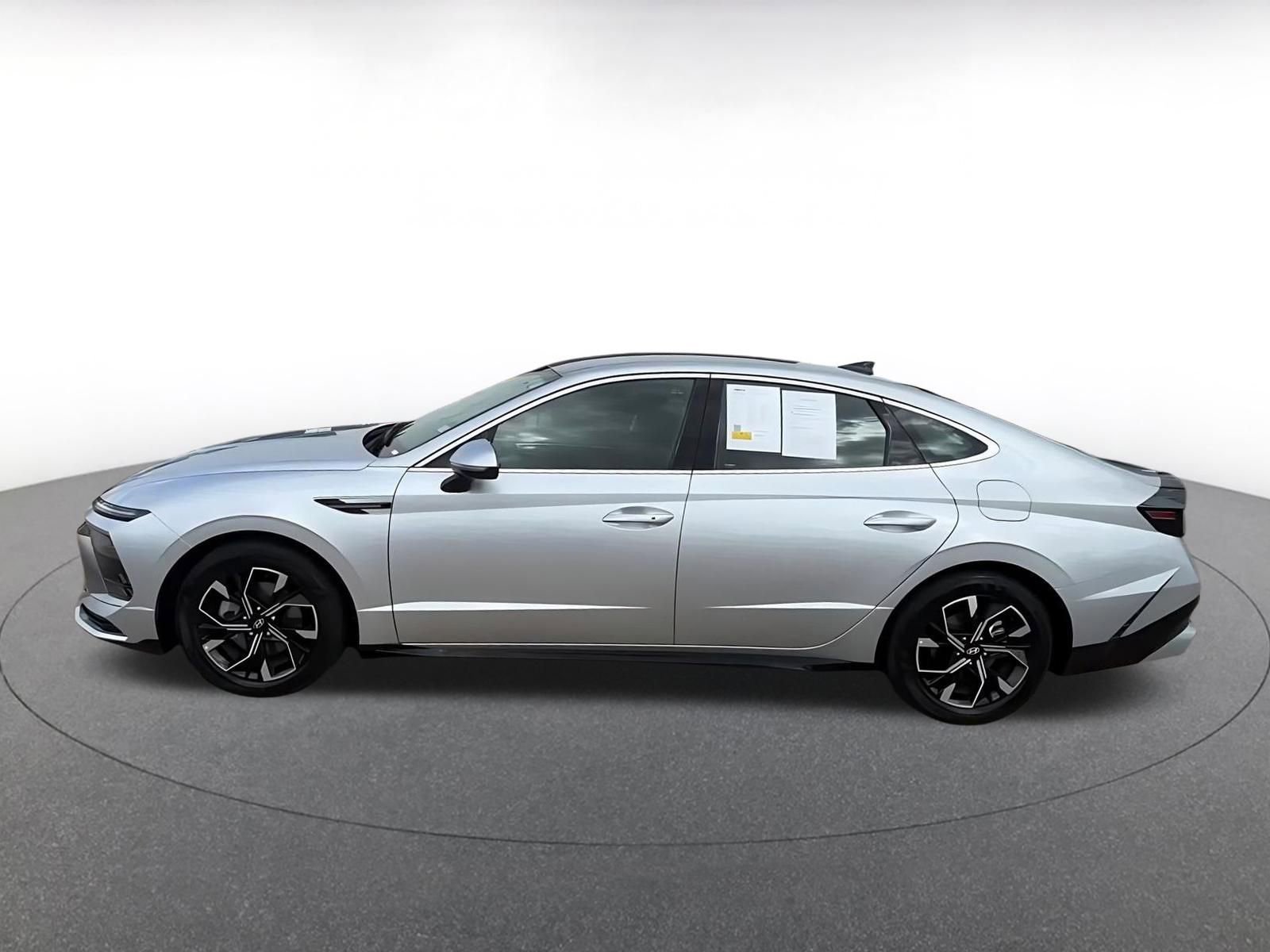 Used 2025 Hyundai Sonata SEL image 11