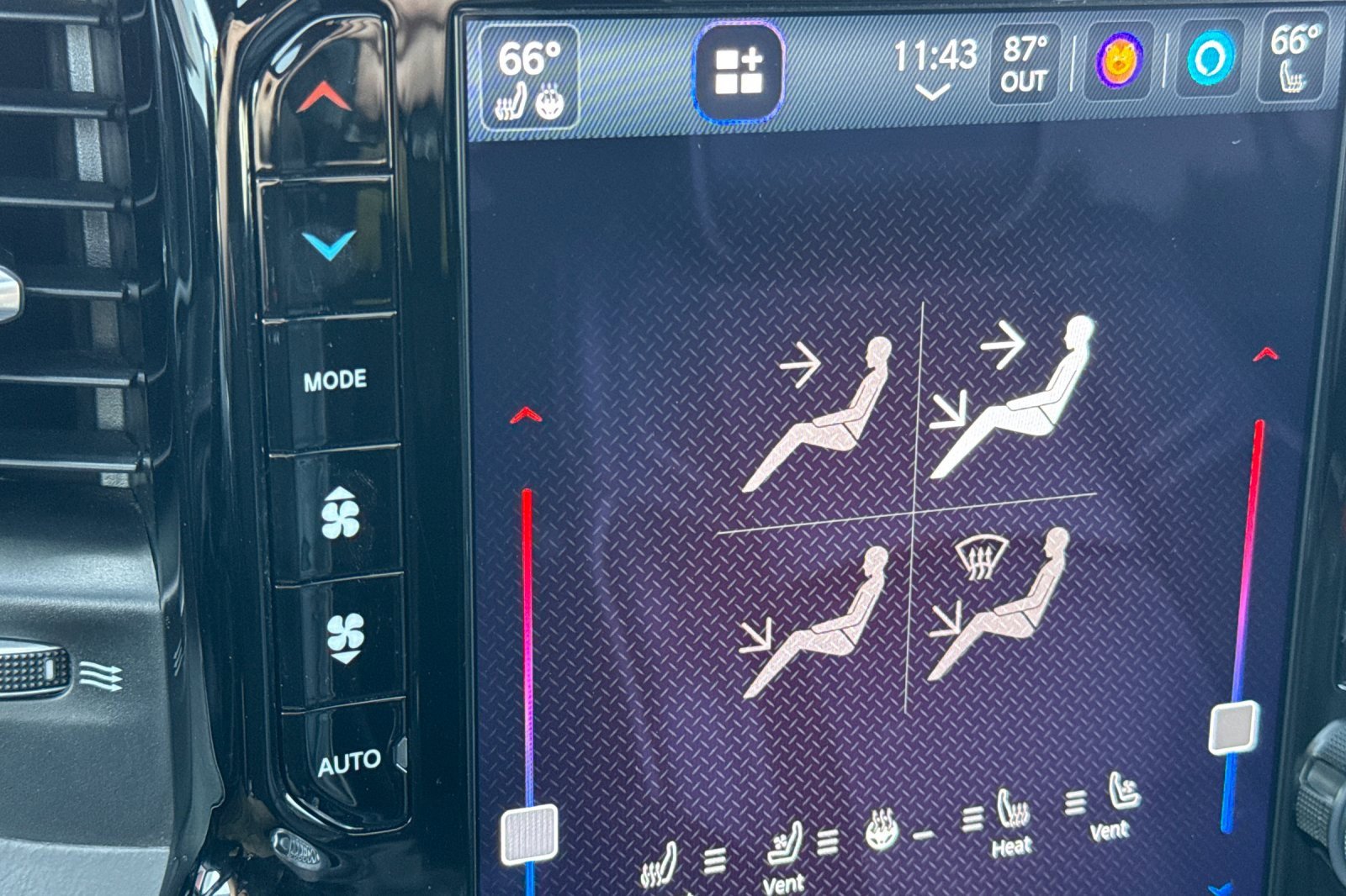 Used 2022 RAM 3500 Limited image 29