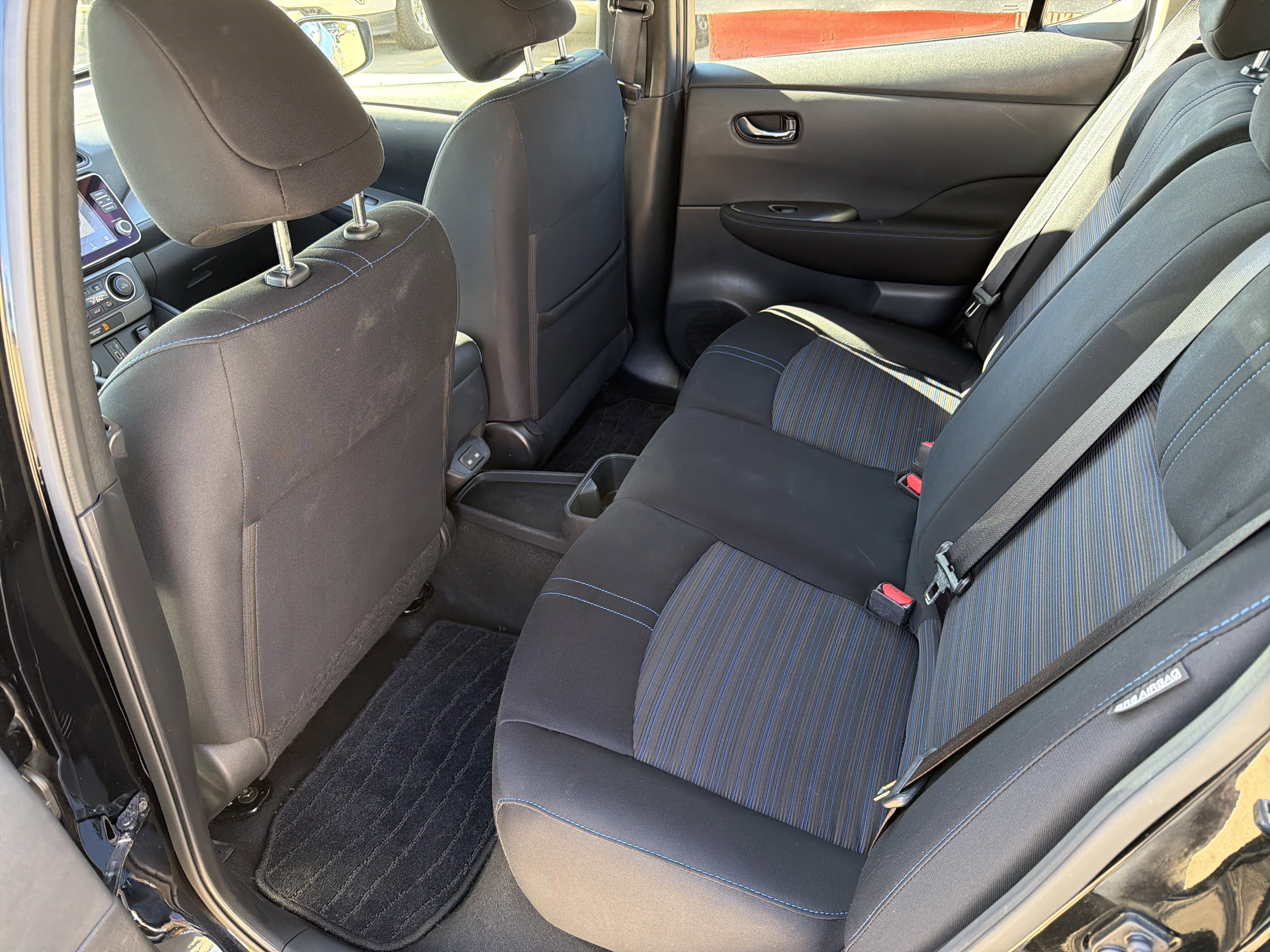 Used 2023 Nissan Leaf S image 11