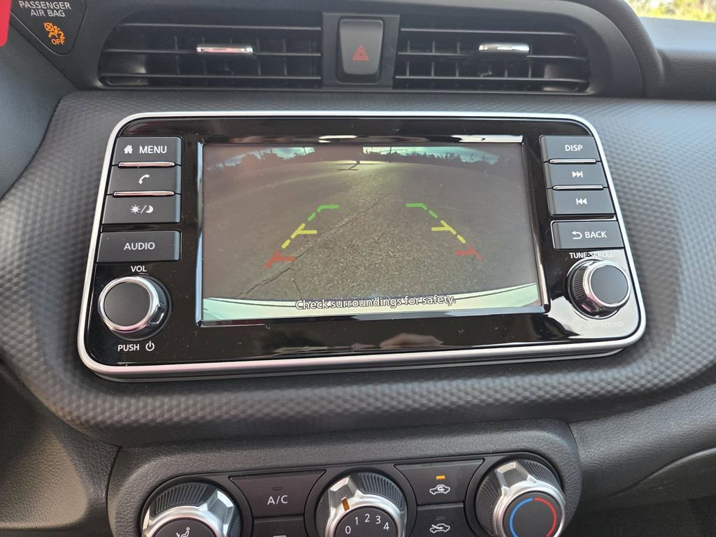 Certified 2025 Nissan Kicks Play S image 8