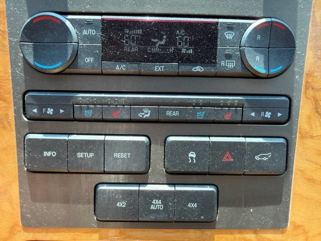 Used 2011 Lincoln Navigator 4WD w/ 101A Rapid Spec Order Code image 34