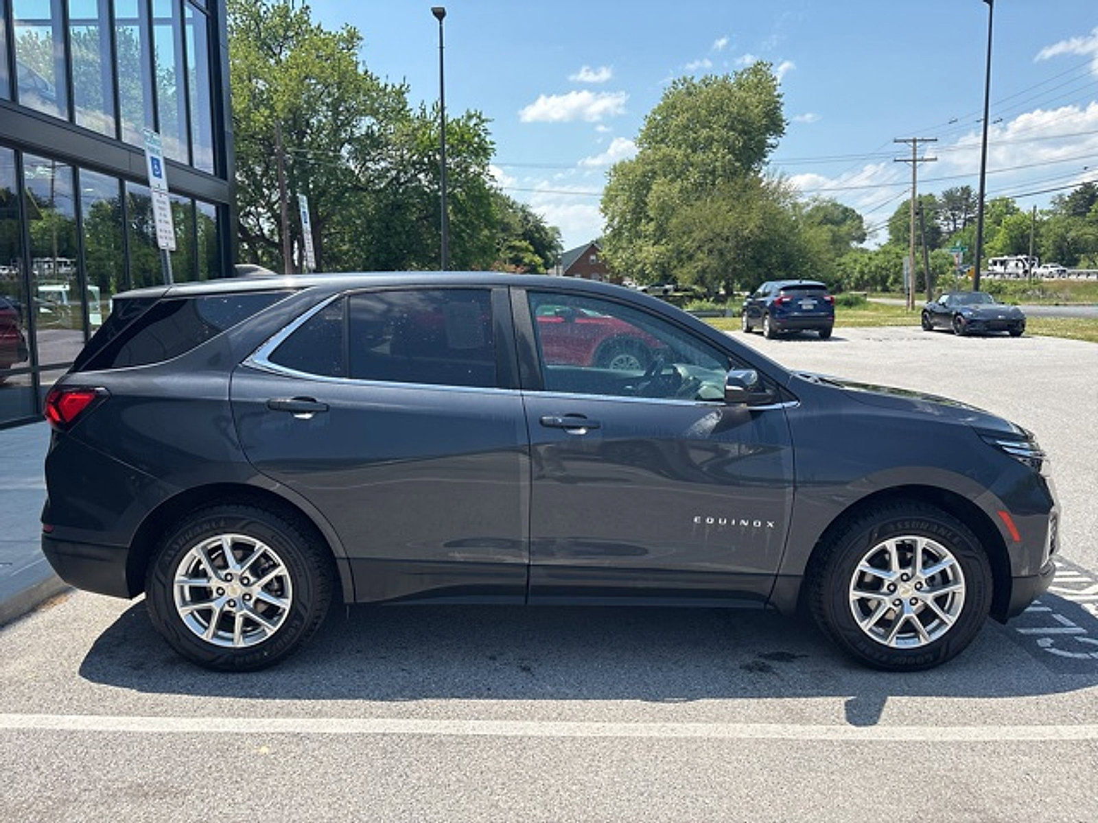 Used 2022 Chevrolet Equinox LT AWD/4WD image 5